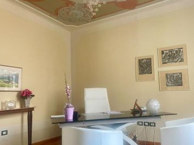 Ufficio in affitto a Comunità della Vallagarina, Borgo Sacco