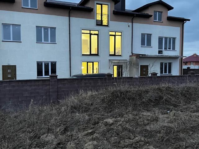 Дом продажа в Ровно