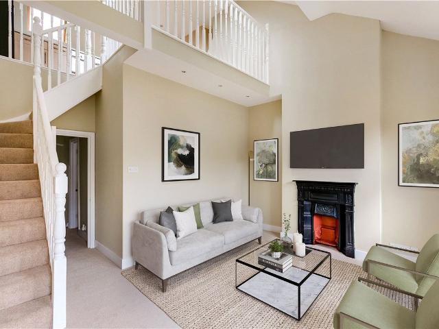 Apartment for rent in London Borough of Hammersmith and Fulham, Greater London