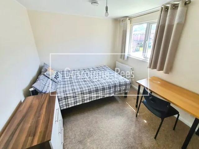 House for rent in Bellfields, Westborough