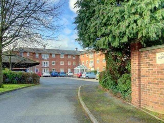House for sale in Crookhill, Worcestershire