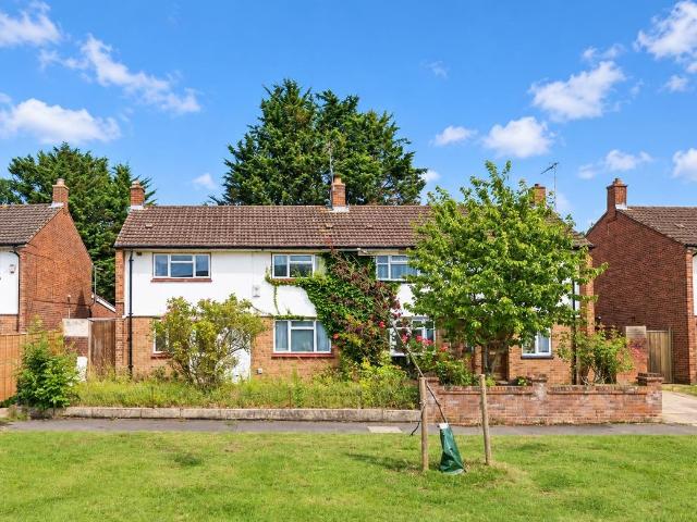 Studio for rent in London Borough of Hillingdon, Greater London