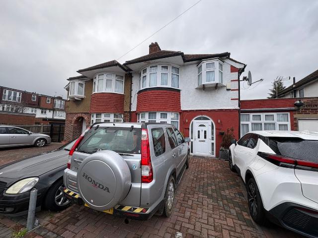 Room for rent in Edmonton, Greater London