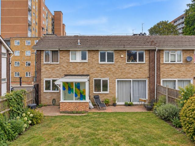 House for rent in Clapham Junction, Greater London