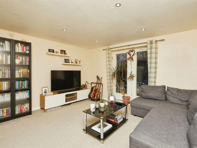 Apartment for rent in Littleover, East Midlands