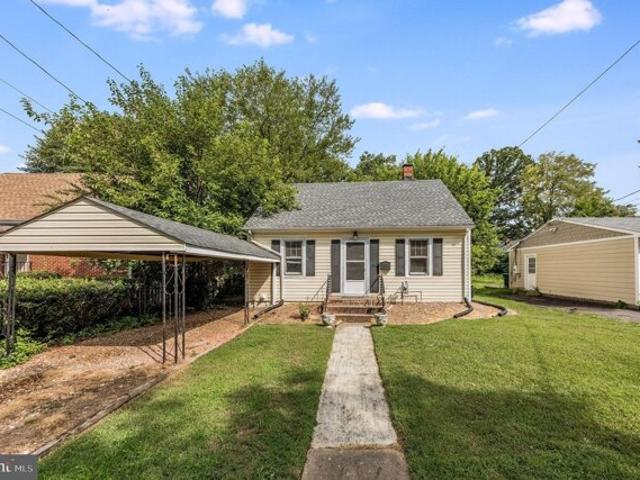 House for sale in Fredericksburg