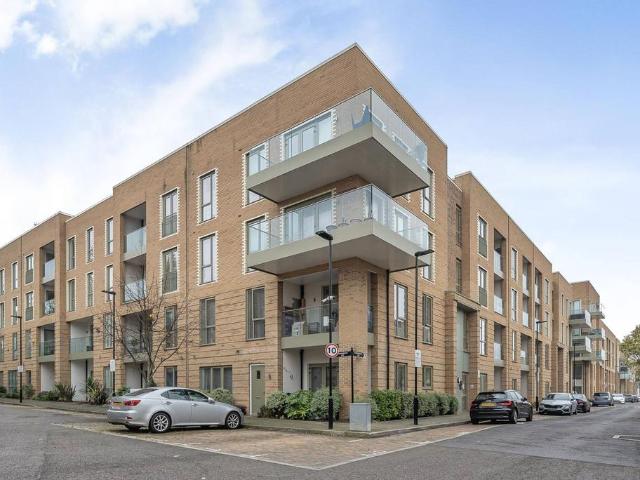 Apartment for rent in Grahame Park, Greater London