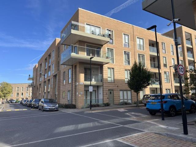 Apartment for rent in Grahame Park, Greater London