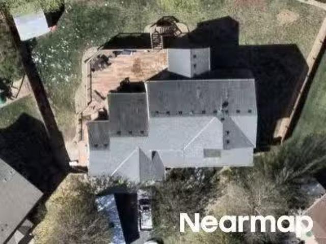 House for sale in Lakeville