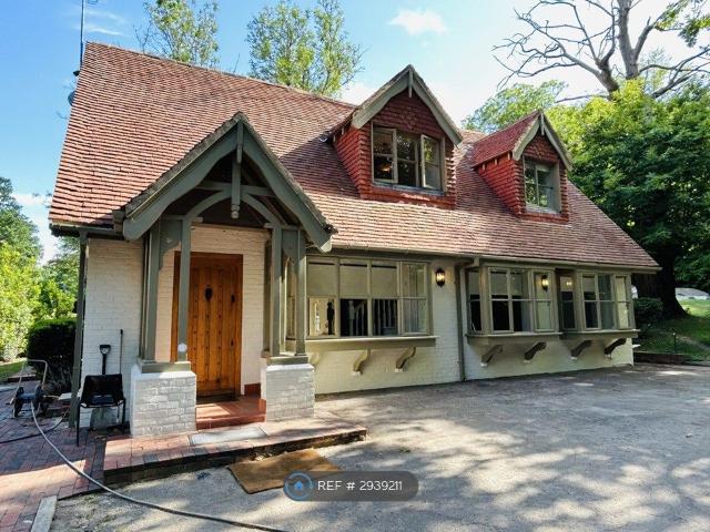 House for rent in Monks Orchard, Kent