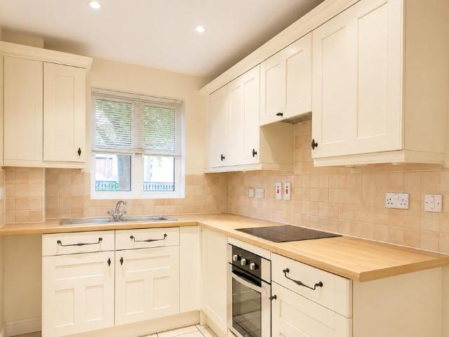 House for rent in St Thomas', The Slade