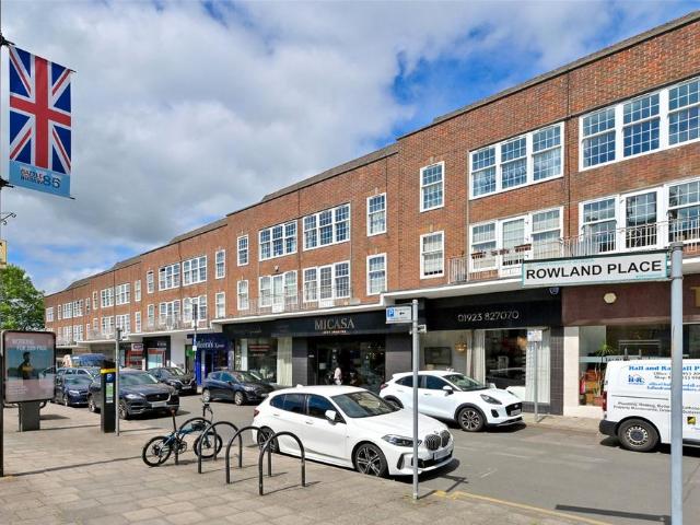 House for rent in Northwood, Greater London