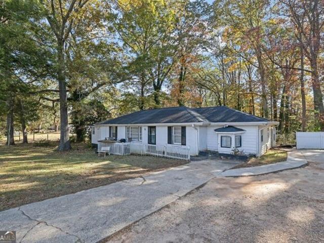 House for sale in Pine Lake, Georgia