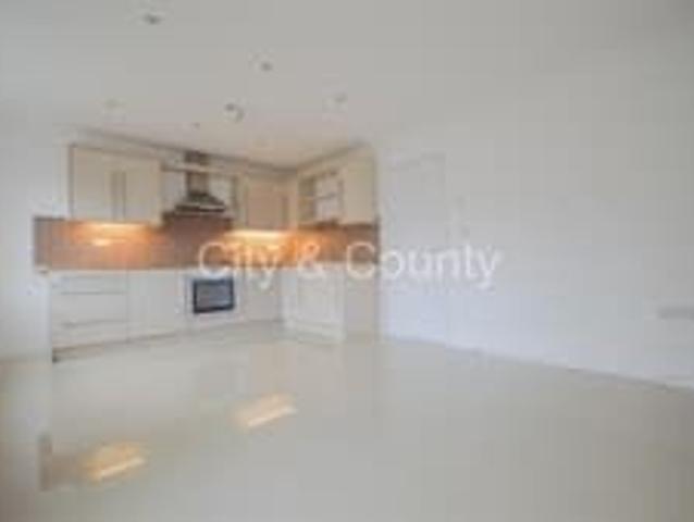 Townhouse for rent in North Bretton, Peterborough
