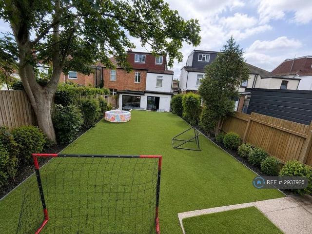 House for rent in Hendon, Greater London