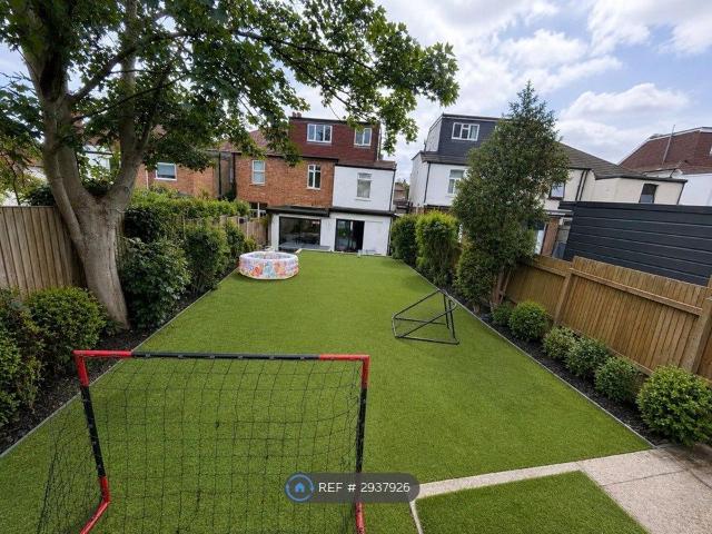 House for rent in Hendon, Greater London
