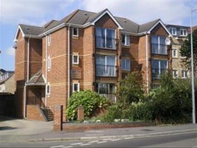 Apartment for rent in Banister's Park, City Of Southampton