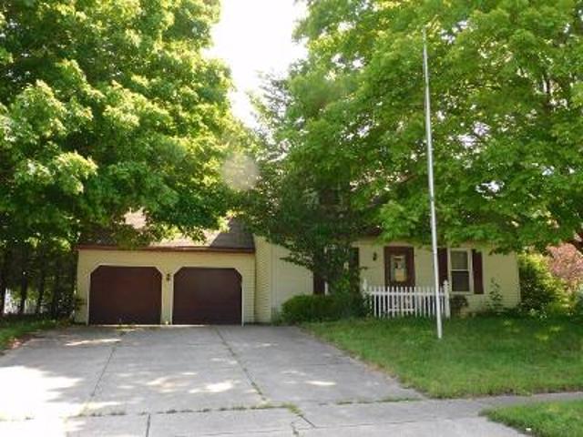House for sale in Erie
