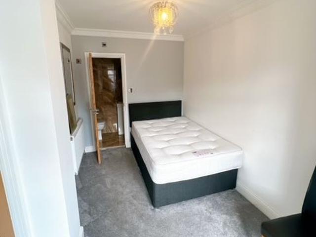 Apartment for rent in London Borough of Hounslow, Spring Grove
