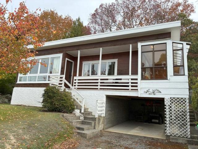 House for rent in Otakou