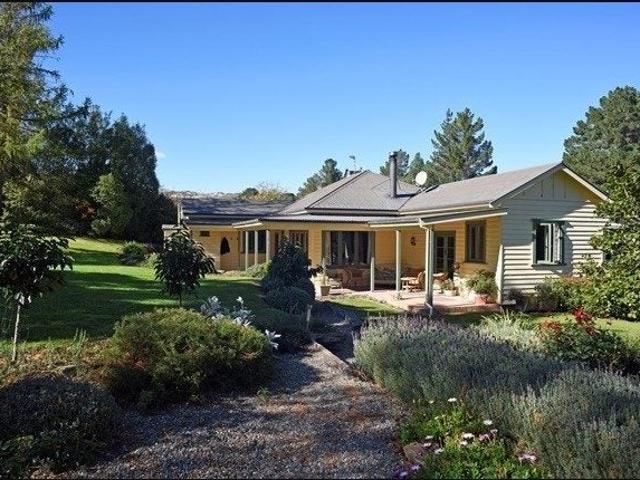 House for rent in Otakou