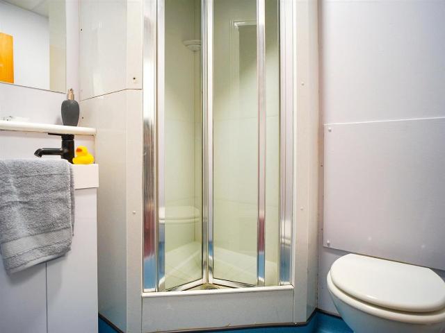 Room for rent in Southside, Scotland