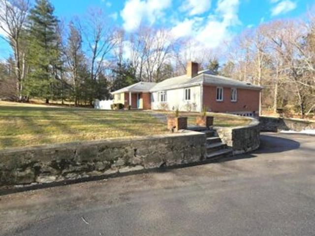 House for sale in Cos Cob, Connecticut
