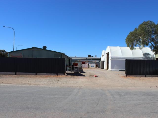 Warehouse for sale in Roxby Downs, Municipal Council of Roxby Downs