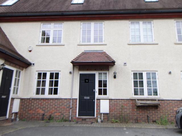 House for rent in Harrow On The Hill, Greater London