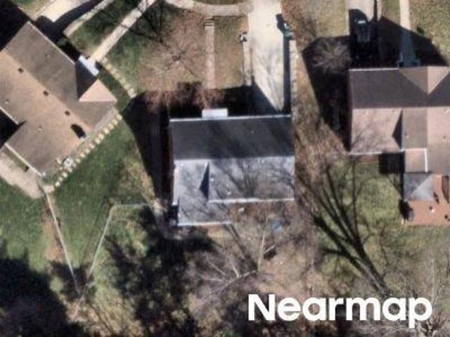 House for sale in Roselawn, Ohio