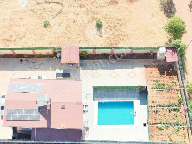 Oğuzeli içerisinde satılık Villa