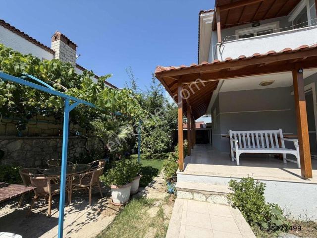 Alaçatı Mahallesi, Çeşme içerisinde kiralık Villa