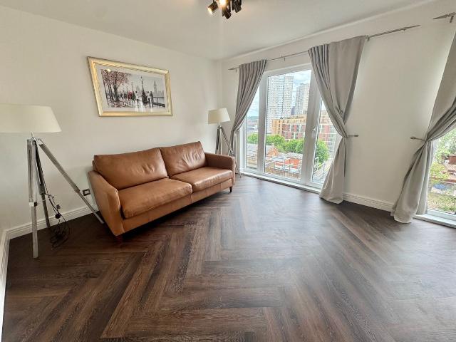 Apartment for rent in Park Central, Birmingham