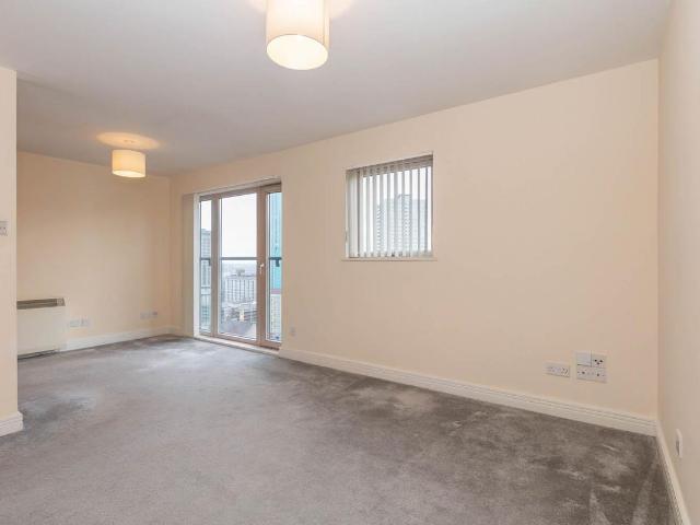 Apartment for rent in Park Central, Birmingham