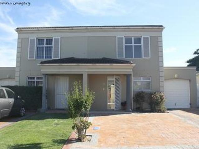 Townhouse for rent in Milnerton, Western Cape