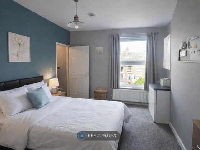 Room for rent in Hyde Park, South Yorkshire