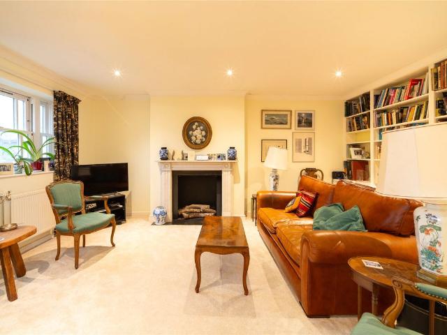 House for rent in Victoria, Greater London