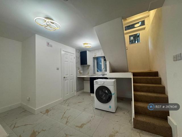 House for rent in Kentish Town, Greater London