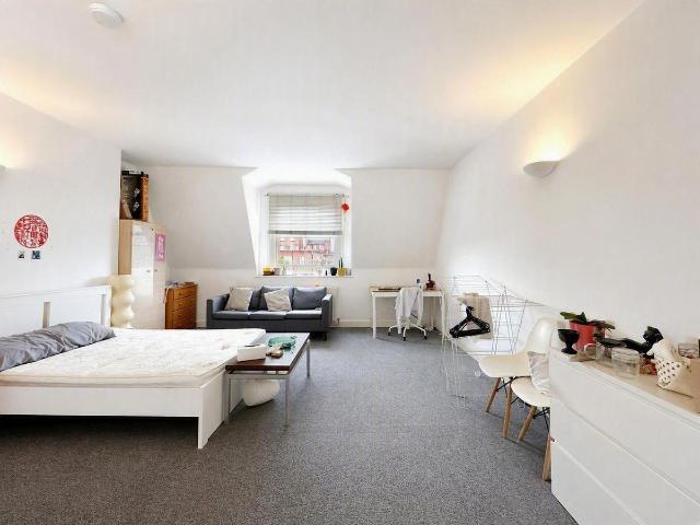 Studio for rent in Kentish Town, Greater London