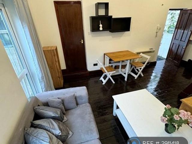 House for rent in Saint Pancras, Greater London