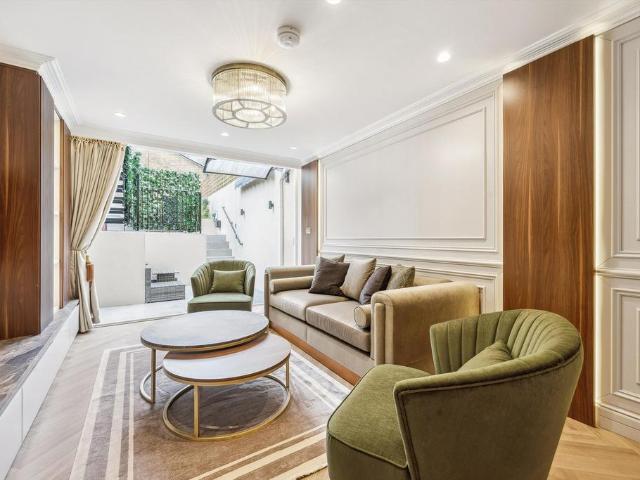 House for rent in Notting Hill, Greater London