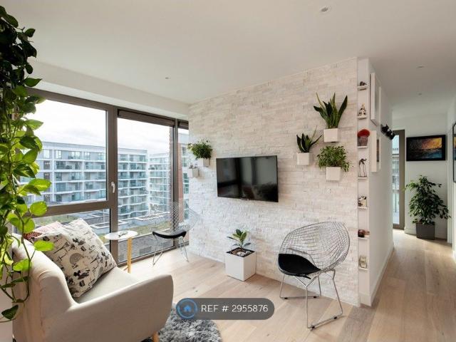 Apartment for rent in Silvertown, Greater London