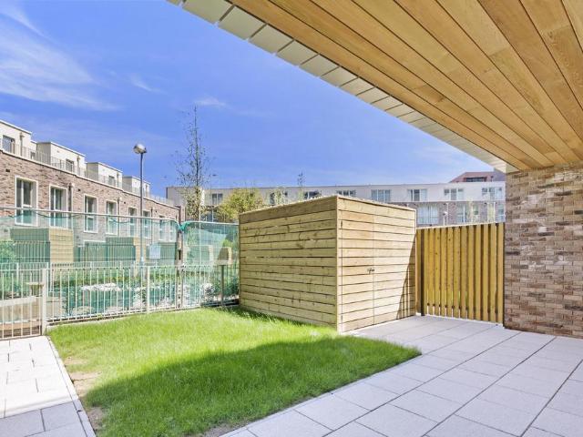 House for rent in Royal Wharf, Greater London