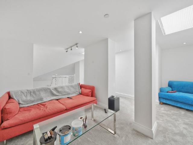 Apartment for rent in Friern Barnet, Greater London