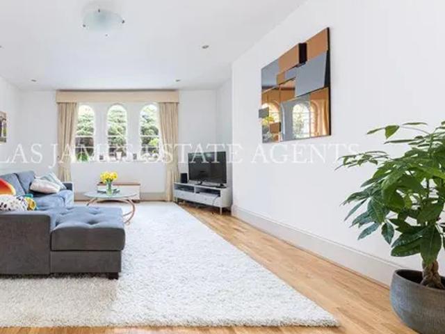 Apartment for rent in Friern Barnet, Greater London