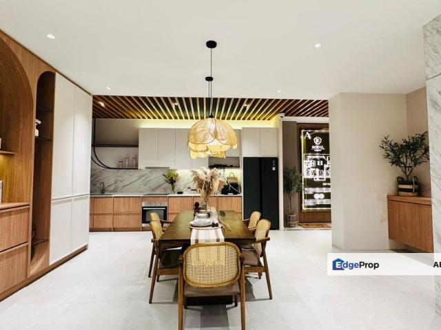 Condominium for sale in Country Heights Damansara, Kuala Lumpur