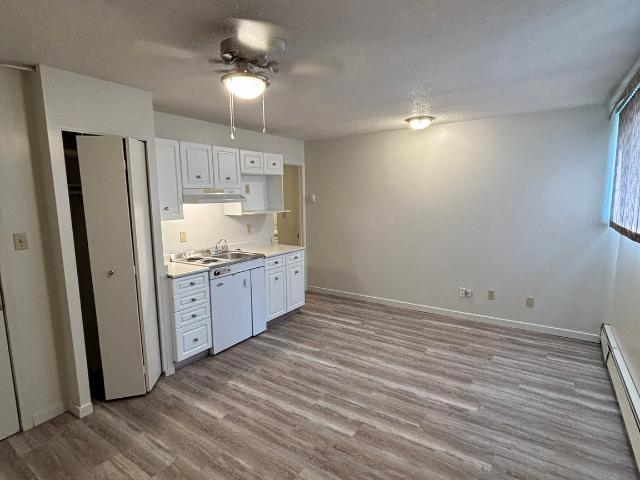 Apartment for rent in Wedgewood, Alberta