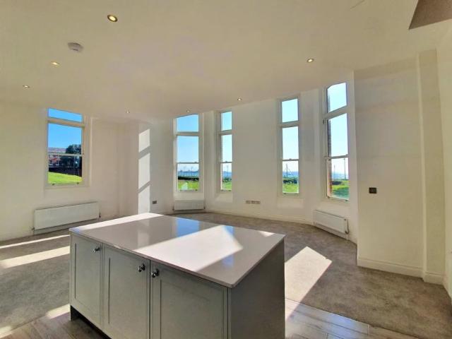 Apartment for rent in Clayhall, Middlecroft