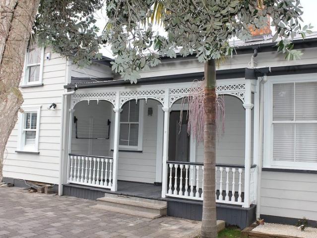 House for rent in Three Kings, Oroua County