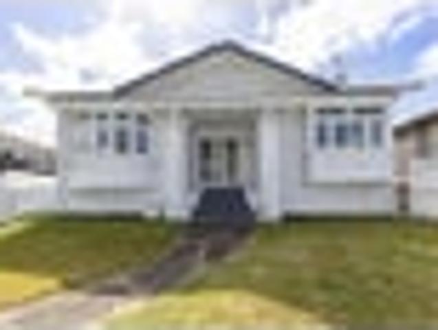 House for rent in Three Kings, Oroua County